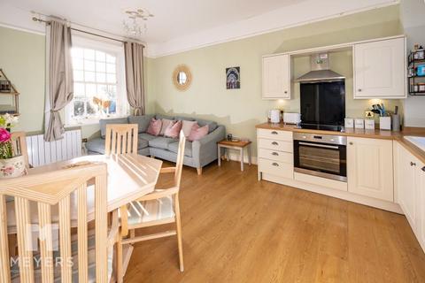 1 bedroom apartment for sale, Barton Hall Court, Bartons Road, Fordingbridge, SP6