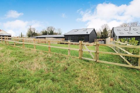 2 bedroom barn conversion for sale, Robins Barns, Colmworth Road, Little Staughton MK44