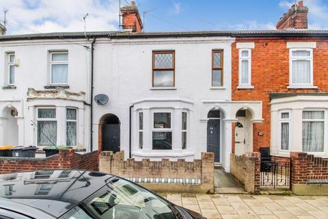 3 bedroom terraced house for sale, Honey Hill Road, Bedford MK40