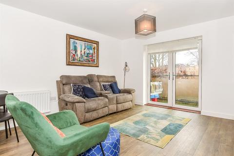 2 bedroom ground floor flat for sale, Salomons Grove, Southborough, Tunbridge Wells, Kent