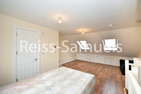 6 bedroom semi-detached house to rent, Ambassador Square, Canary Wharf, London E14