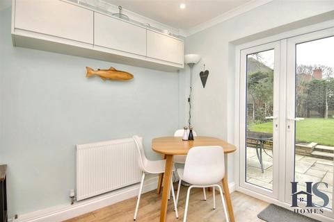 20 Caton Grove, Birmingham, B28 9EA