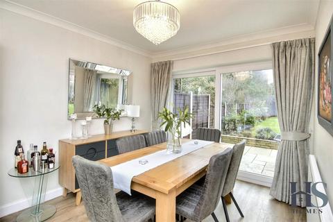 20 Caton Grove, Birmingham, B28 9EA