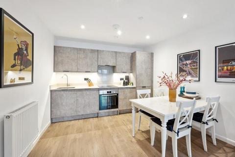 2 bedroom apartment for sale, Kingston Road, Wimbledon Chase, London, SW20 8LX