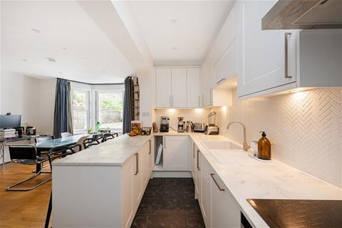 2 bedroom flat for sale, Goldhurst Terrace, South Hampstead