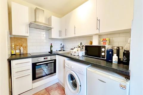 1 bedroom flat to rent, Upper Park Road, Belsize Park