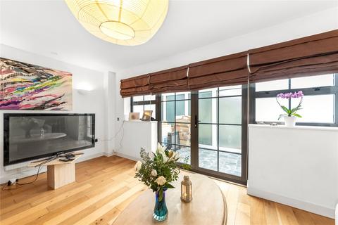 21 Paddock Gardens, London, SE19 3SB