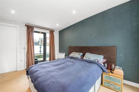 21 Paddock Gardens, London, SE19 3SB