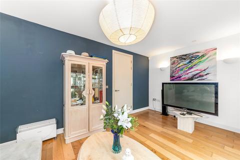 21 Paddock Gardens, London, SE19 3SB