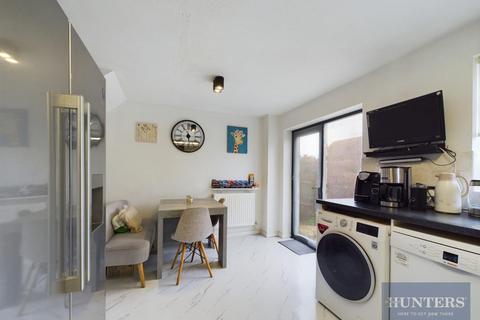 1 Barwick Road, Up Hatherley, Cheltenham, GL51 3UY