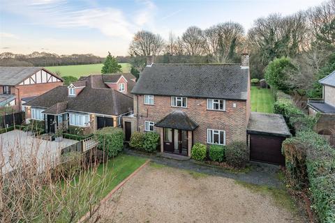 3 bedroom detached house for sale, Green Lane, Lower Kingswood