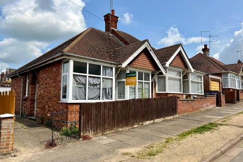 79 Norton Road, Northampton, NN2 7TL
