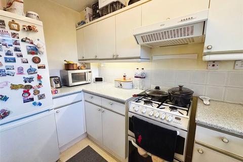 2 bedroom end of terrace house for sale, Spruce Drive, Oxfordshire OX26