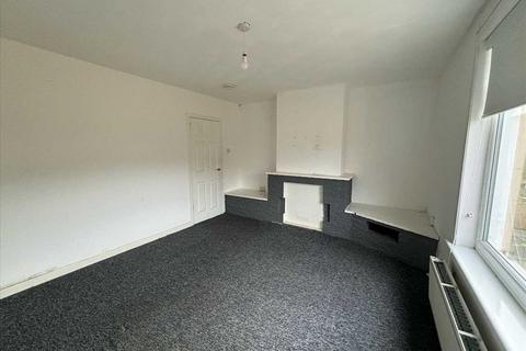 2 bedroom end of terrace house to rent, Arran Court, Stevenston