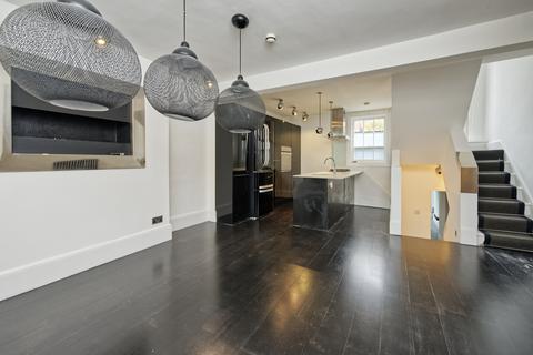 4 bedroom terraced house for sale, Sydney Street, Chelsea SW3