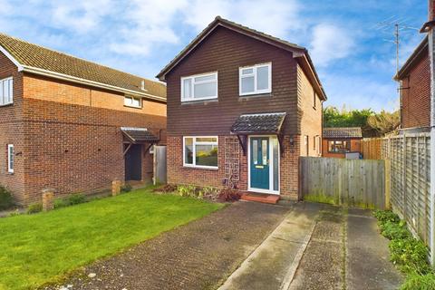 3 bedroom detached house for sale, Coleridge Close, Hitchin, SG4