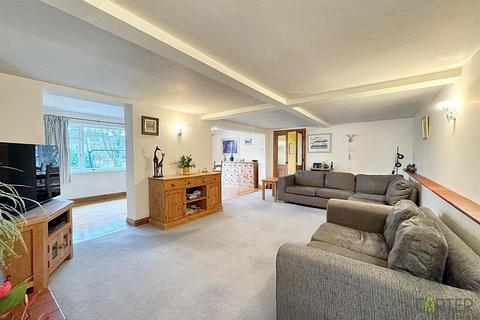 3 bedroom detached house for sale, Shearsby, Lutterworth