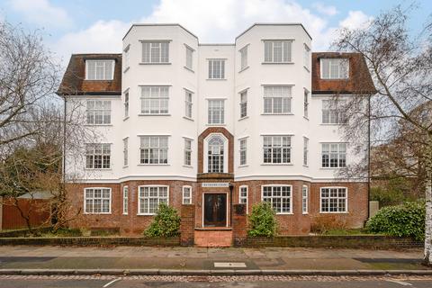 Raymond Court, Wimbledon SW19