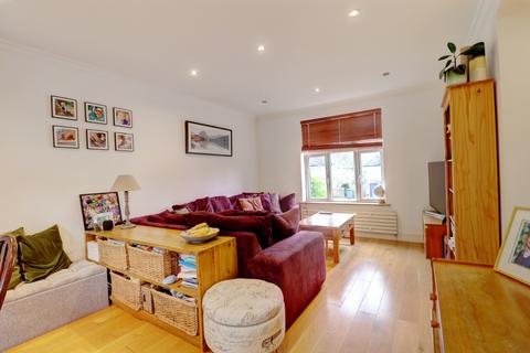 216 Bowerdean Road, High Wycombe, HP13 6XR