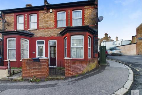 3 bedroom end of terrace house for sale, Hereson Road, Kent CT11