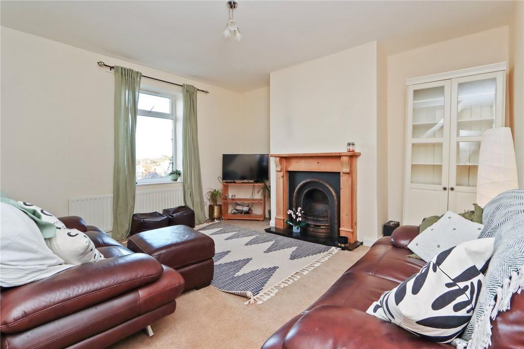 Living Room Pic 1