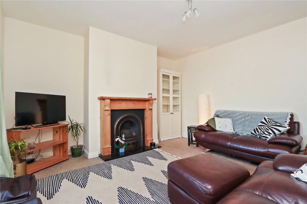 Living Room Pic 2