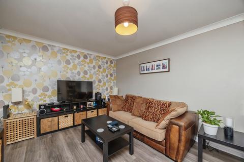 3 bedroom end of terrace house for sale, Burnbrae Terrace, Midlothian EH19