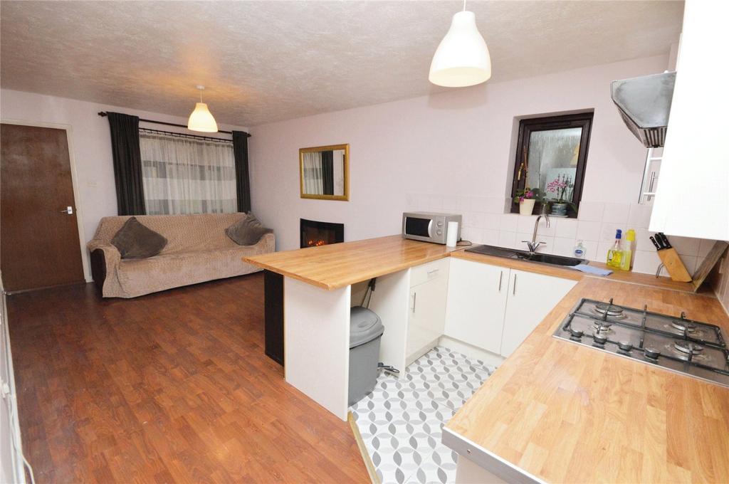 Lounge Kitchen