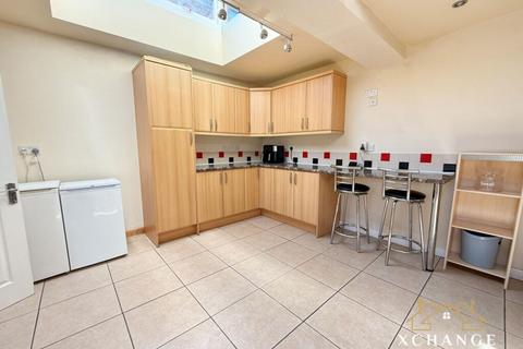 4 bedroom semi-detached house for sale, Daleway Road, Coventry CV3