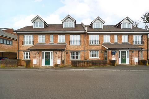 2 bedroom maisonette for sale, Wey Hill, Haslemere, Surrey, GU27