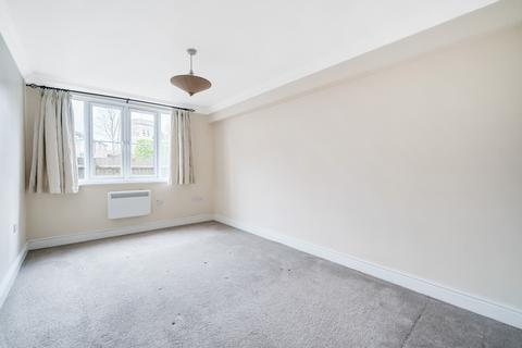 2 bedroom maisonette for sale, Wey Hill, Haslemere, Surrey, GU27