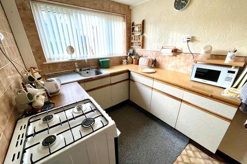 3 bedroom semi-detached house for sale, Sandringham Avenue, Willenhall, WV12