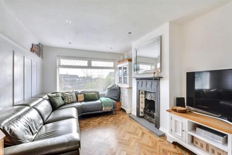 3 bedroom semi-detached house for sale, Hogarth Close