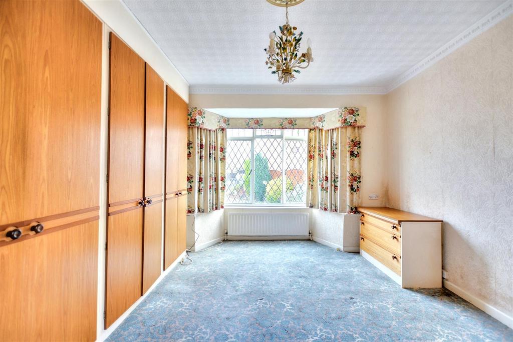 Bedroom 1 2.jpeg