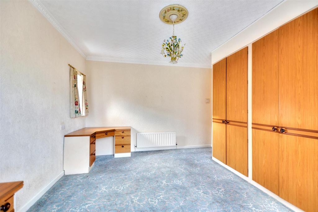 Bedroom 1 3.jpeg