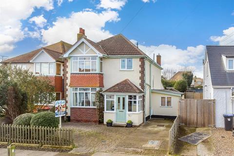 3 bedroom detached house for sale, Queensbridge Drive, Herne Bay, Kent