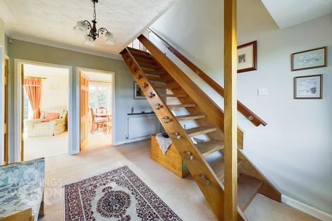 5 bedroom chalet for sale, Ring Road, Thorpe St. Andrew, Norwich