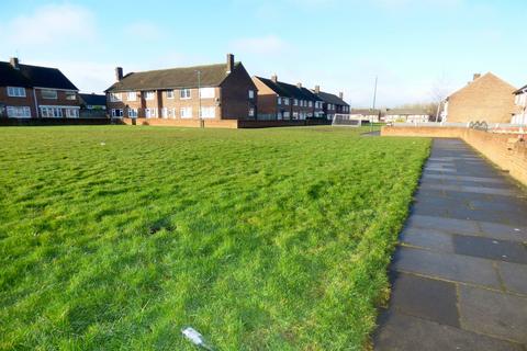 3 bedroom semi-detached house to rent, Sandiacres, Jarrow