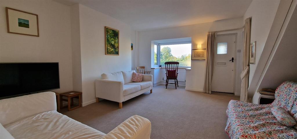 Sitting room front.jpg