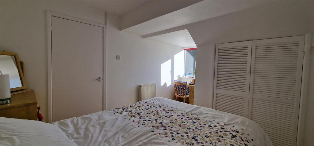 Bedroom 2.jpg