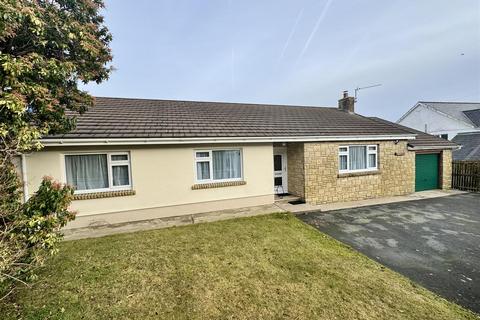 3 bedroom detached bungalow for sale, Panteg Cross, Llandysul