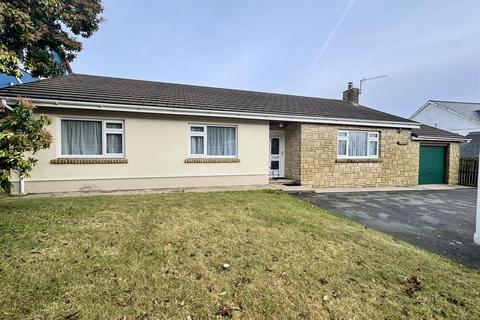 3 bedroom detached bungalow for sale, Panteg Cross, Llandysul