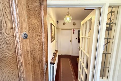 3 bedroom detached house for sale, Kingsway, Heswall, Wirral