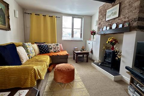 18 Birmingham Road, Alcester, B49 5ES