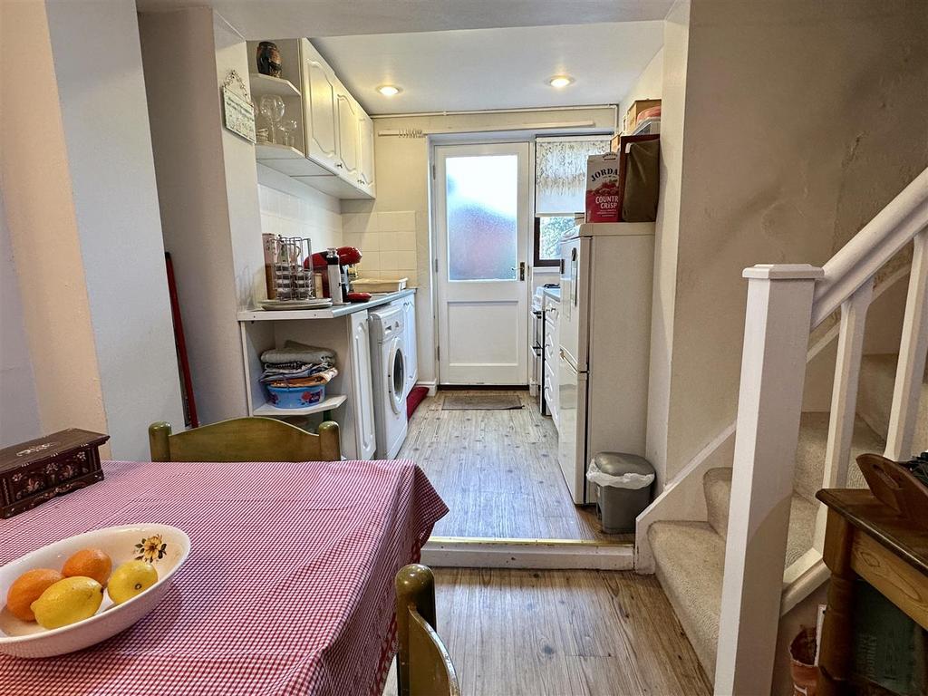 Dining kitchen