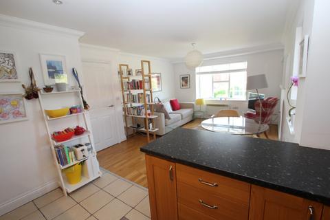 2 bedroom apartment to rent, 506 Reading Road, Berkshire RG41