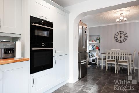 11 Coppice Road, Woodley, Reading, RG5 3QX