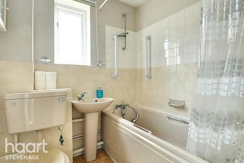 27 Downlands, Stevenage, SG2 7BH