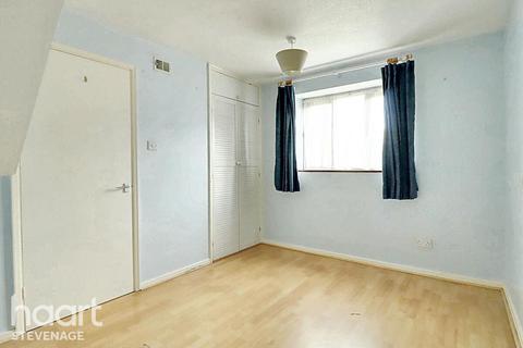 27 Downlands, Stevenage, SG2 7BH