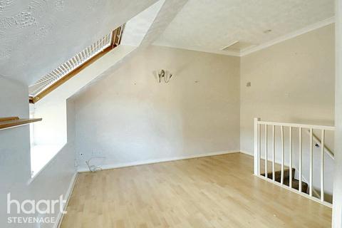 27 Downlands, Stevenage, SG2 7BH